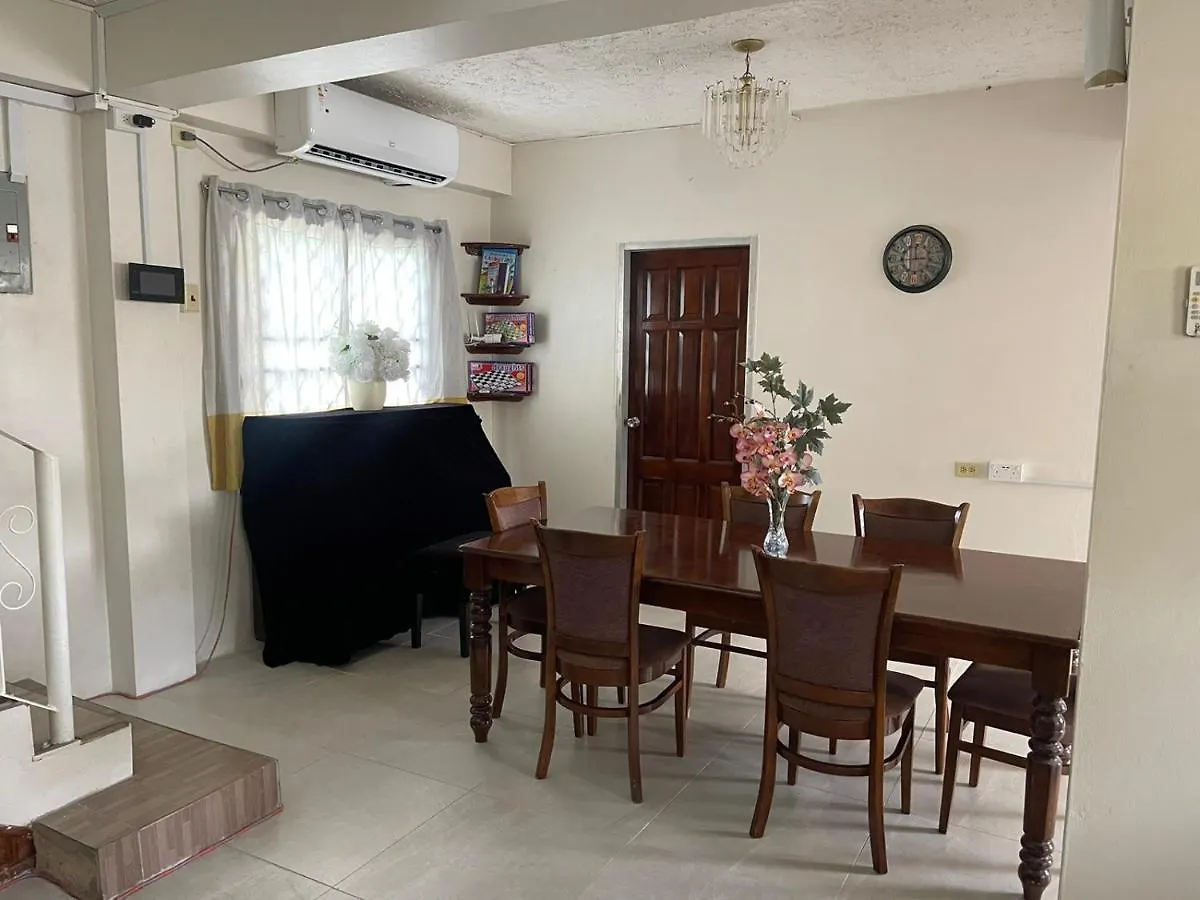 Holiday home Mango Vert House Arima