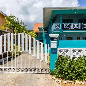  Apartment House In Crown Point- Walk To The